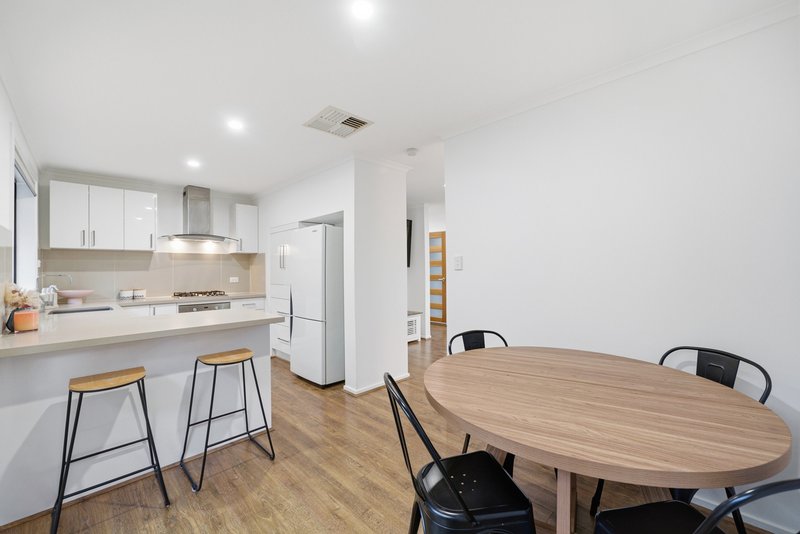 Photo - 1/5 Anthony Drive, Lysterfield VIC 3156 - Image 5