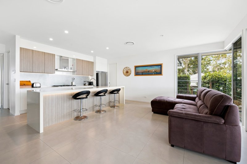 Photo - 15 Apple Gum Place, Palmview QLD 4553 - Image 4