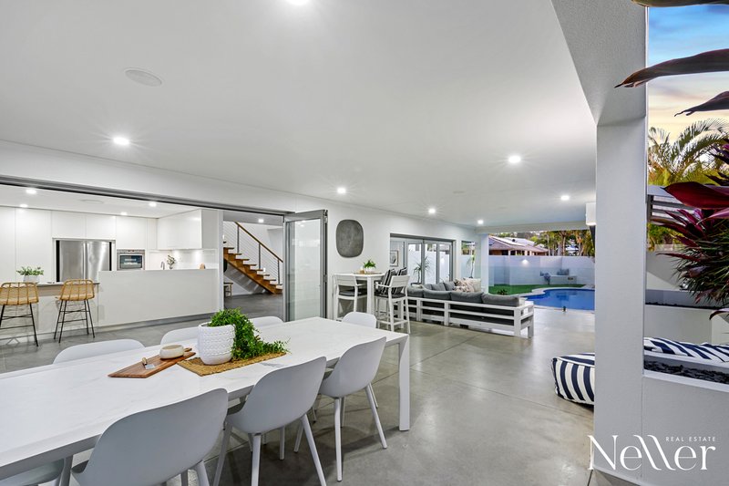 Photo - 15 Aquarius Place, Alexandra Headland QLD 4572 - Image 5