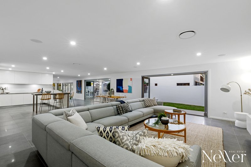 Photo - 15 Aquarius Place, Alexandra Headland QLD 4572 - Image 10