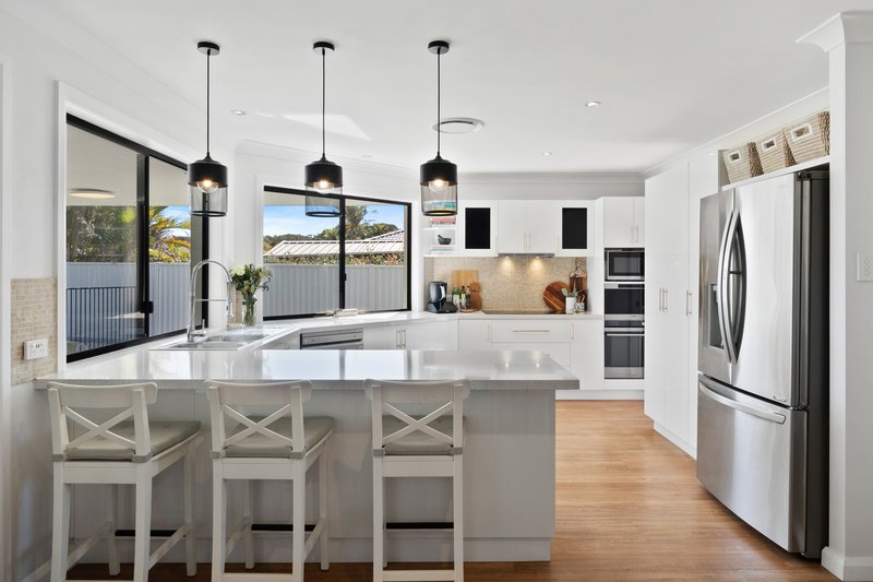 Photo - 15 Argyle Place, Victoria Point QLD 4165 - Image 9