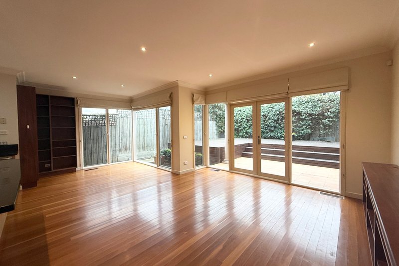 Photo - 15 Argyle Road, Kew VIC 3101 - Image 2