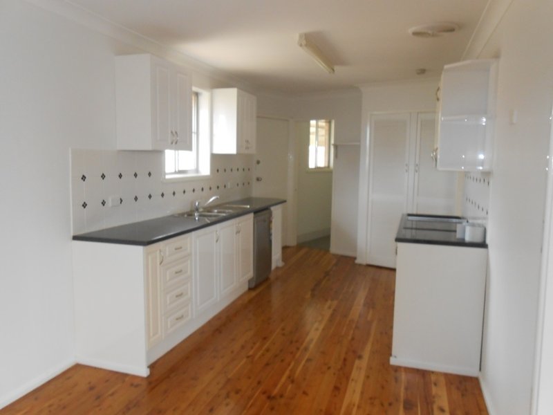 Photo - 15 Arinya Street, Tamworth NSW 2340 - Image 3