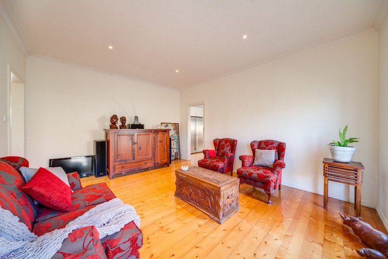 Photo - 15 Arnold Street, Noble Park VIC 3174 - Image 2