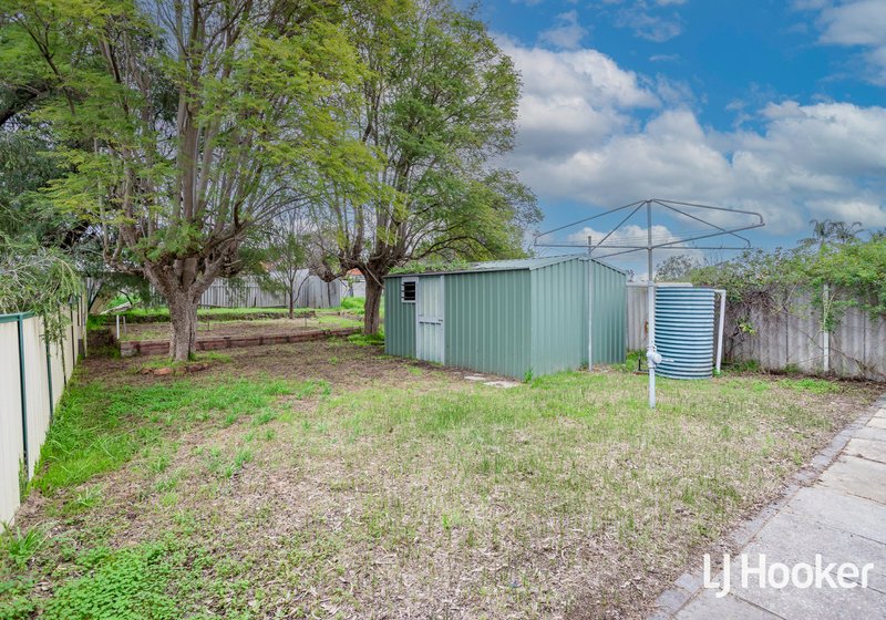 Photo - 15 Arnott Court, Kelmscott WA 6111 - Image 15