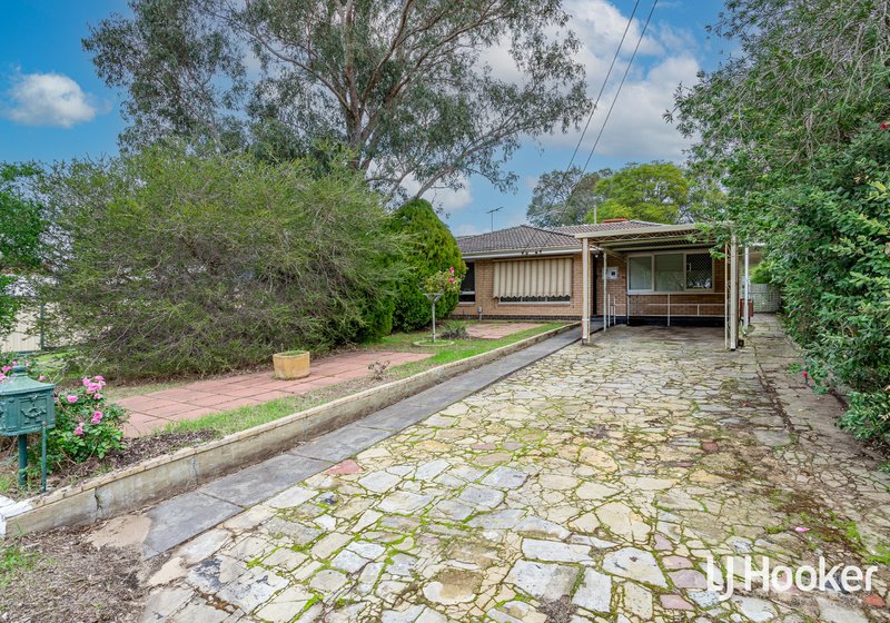 Photo - 15 Arnott Court, Kelmscott WA 6111 - Image 18