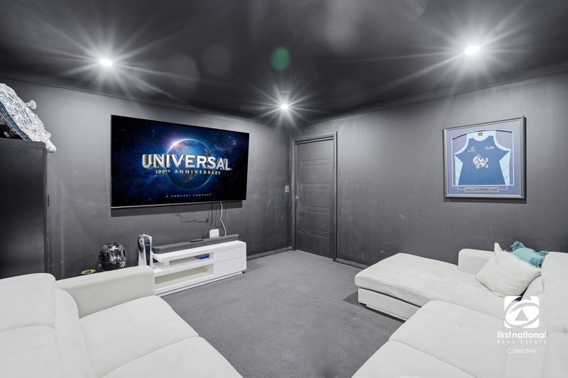 Photo - 15 Ascot Drive, Currans Hill NSW 2567 - Image 3