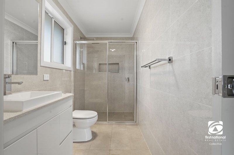 Photo - 15 Ascot Drive, Currans Hill NSW 2567 - Image 10