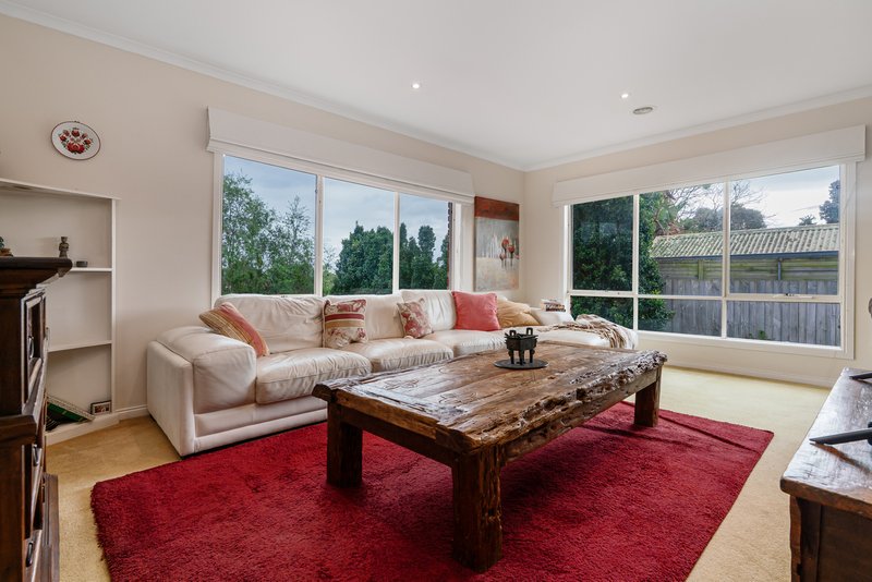 Photo - 15 Ash Grove North, Langwarrin VIC 3910 - Image 13