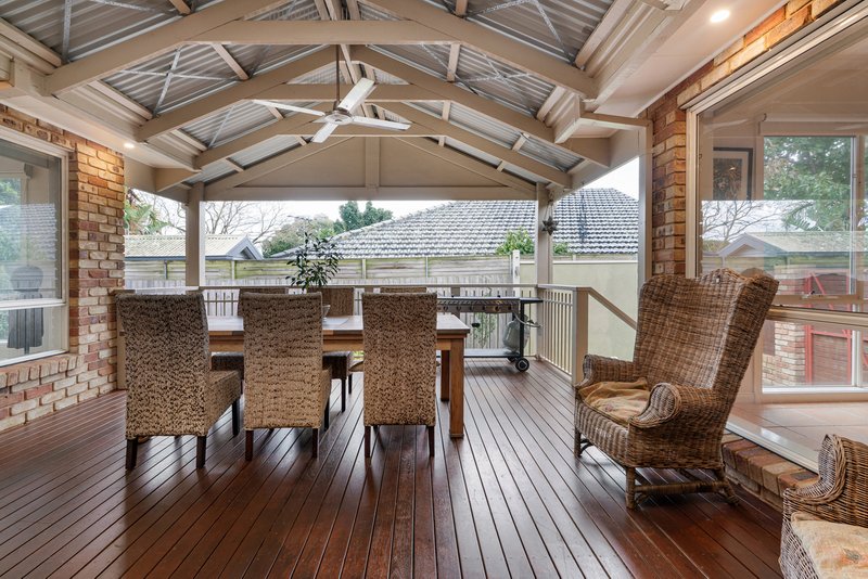 Photo - 15 Ash Grove North, Langwarrin VIC 3910 - Image 18