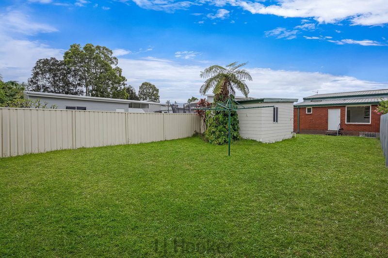 Photo - 1/5 Ashley Street, Marks Point NSW 2280 - Image 16