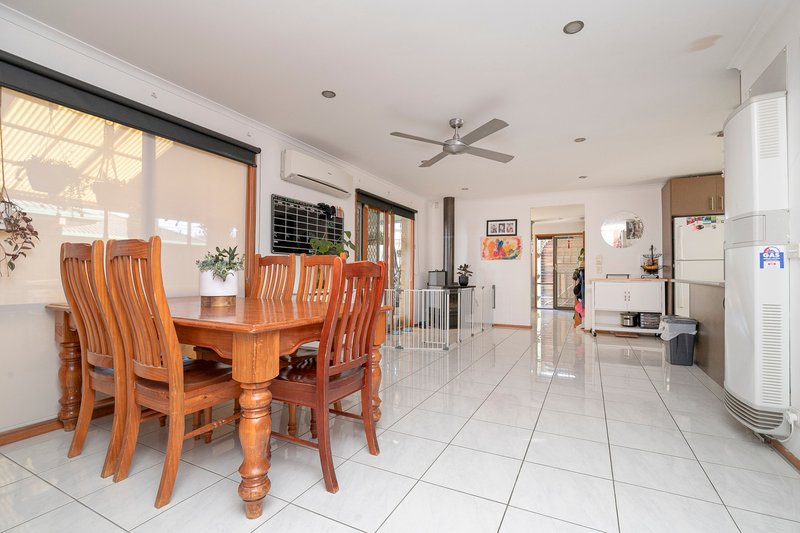 Photo - 15 Ashton Crescent, Hoppers Crossing VIC 3029 - Image 9