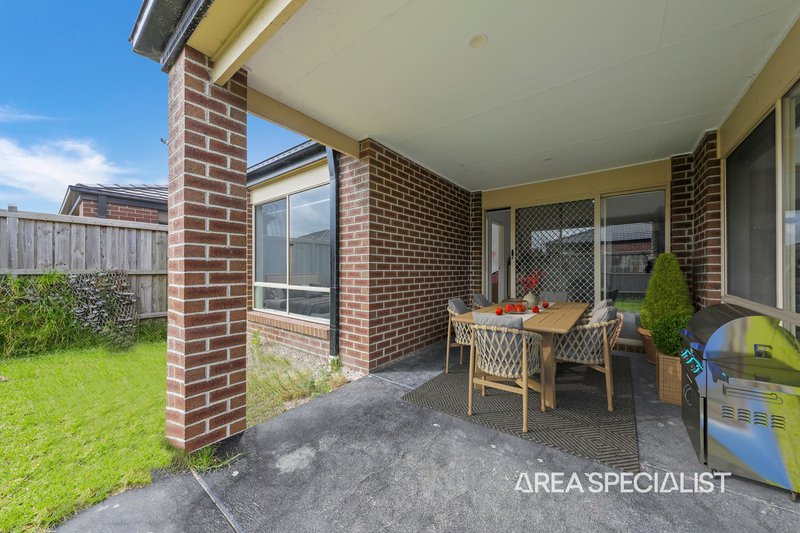 Photo - 15 Aspen Street, Pakenham VIC 3810 - Image 12