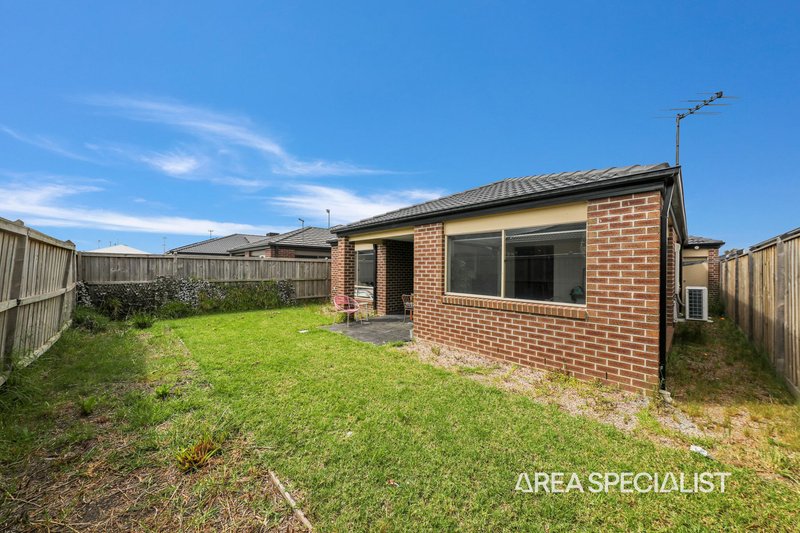 Photo - 15 Aspen Street, Pakenham VIC 3810 - Image 18