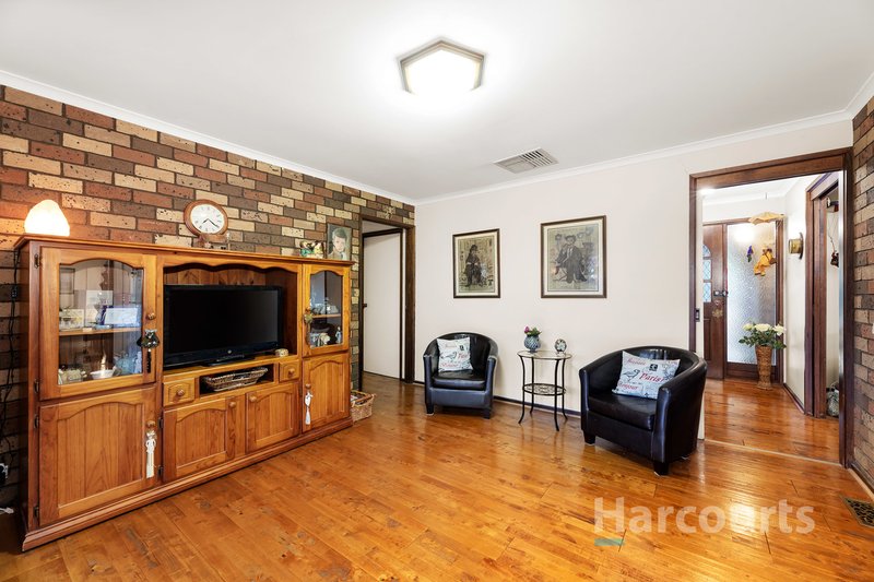 Photo - 15 Attenborough Square, Wantirna VIC 3152 - Image 5