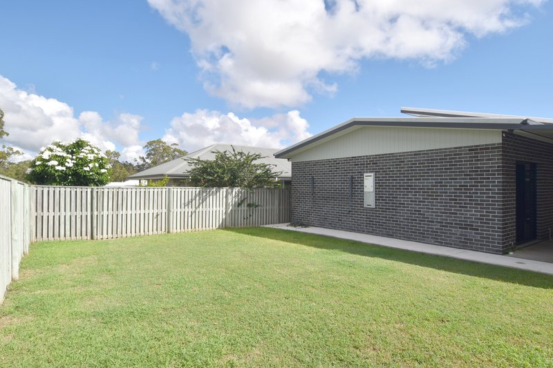 Photo - 15 Aurora Road, Tannum Sands QLD 4680 - Image 4