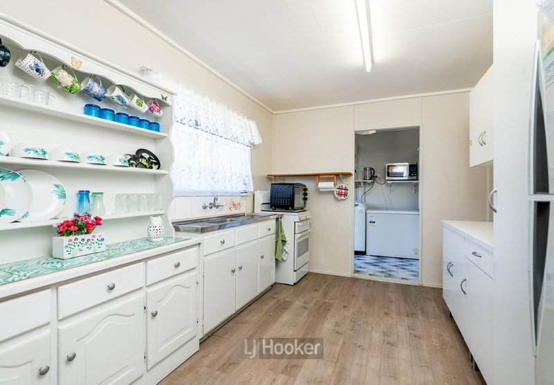 Photo - 15 Avoca Street, Woodridge QLD 4114 - Image 4