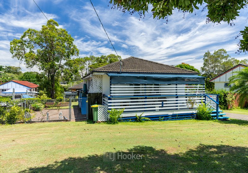 Photo - 15 Avoca Street, Woodridge QLD 4114 - Image 13