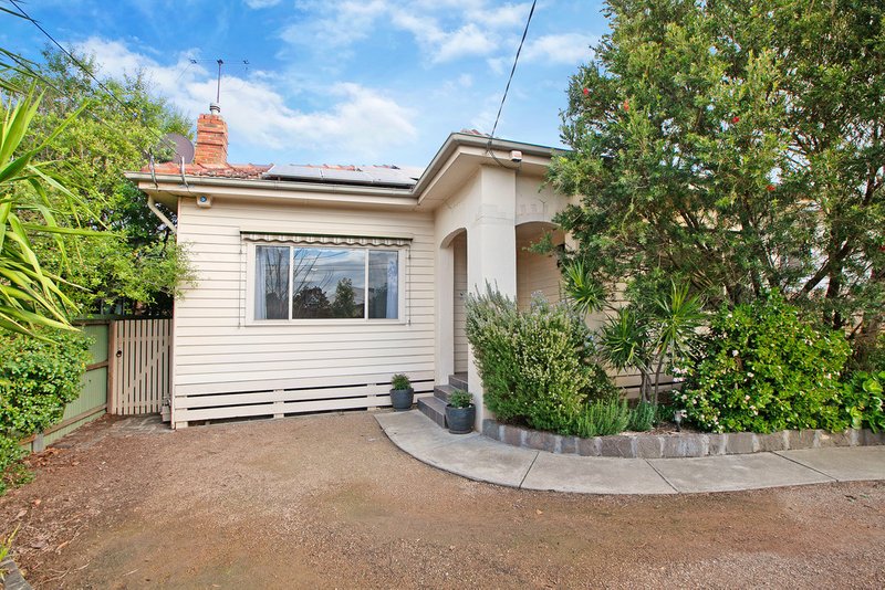 15 Avondale Road, Preston VIC 3072