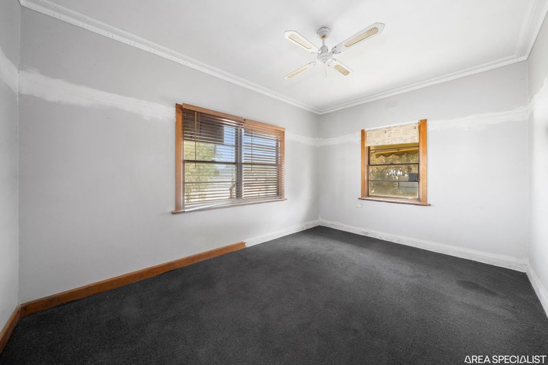 Photo - 15 Avonlea Street, Numurkah VIC 3636 - Image 5