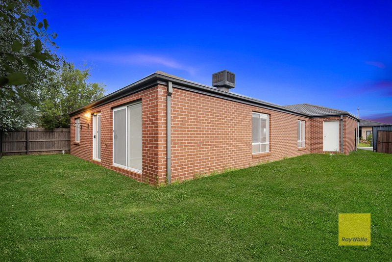 Photo - 15 Award Crescent, Truganina VIC 3029 - Image 19