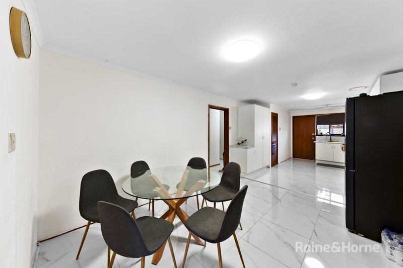 Photo - 15 Axford Road, Kings Park VIC 3021 - Image 5