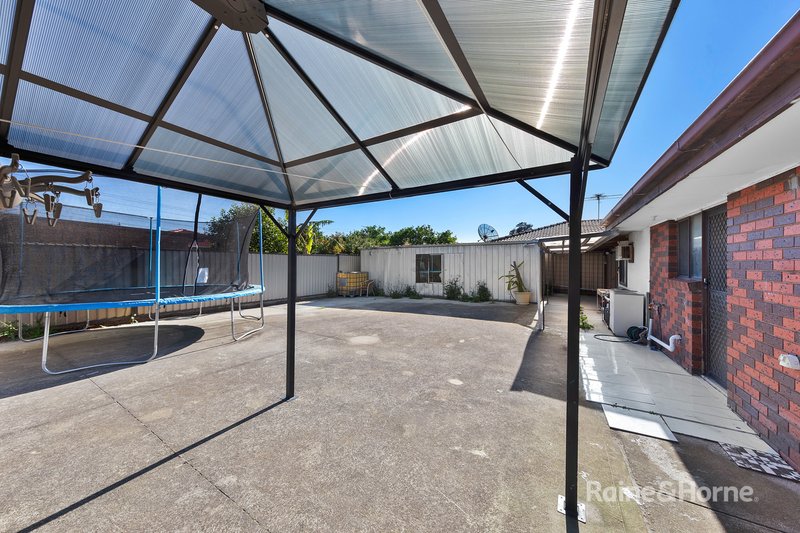 Photo - 15 Axford Road, Kings Park VIC 3021 - Image 8