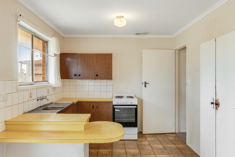 Photo - 15 Balanga Court, South Toowoomba QLD 4350 - Image 3