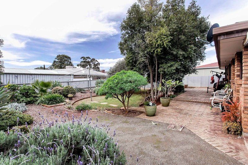 Photo - 15 Baldina Crescent, Craigmore SA 5114 - Image 11