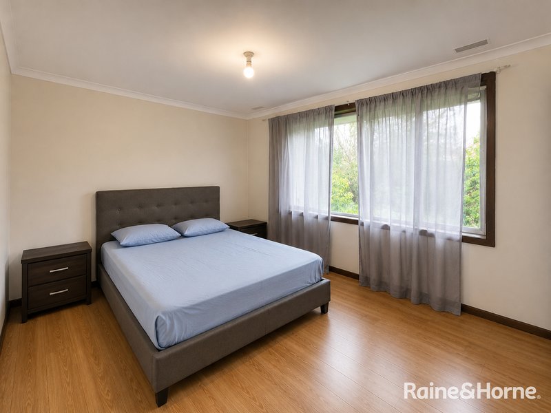 Photo - 15 Ballarto Road, Clyde VIC 3978 - Image 9