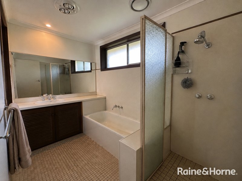 Photo - 15 Ballarto Road, Clyde VIC 3978 - Image 10