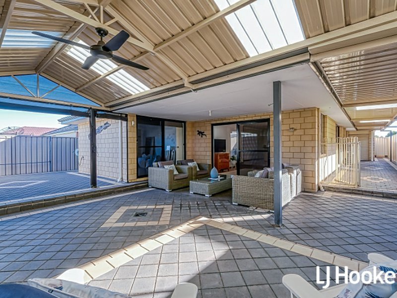 Photo - 15 Ballycastle Loop, Canning Vale WA 6155 - Image 19