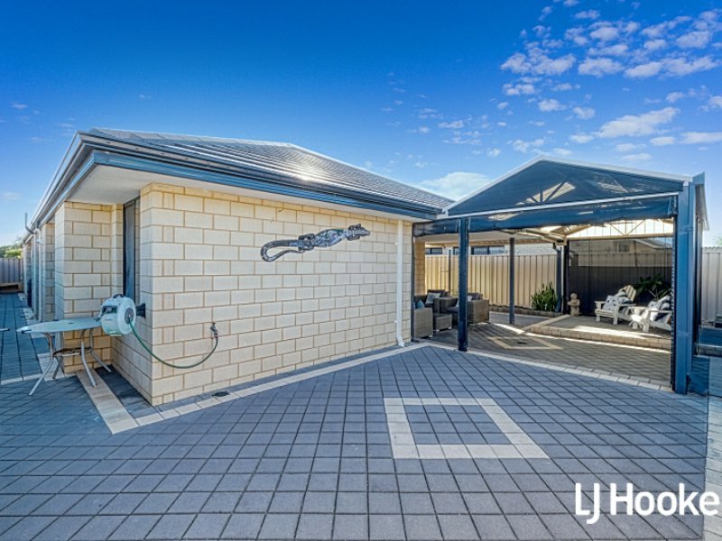 Photo - 15 Ballycastle Loop, Canning Vale WA 6155 - Image 20