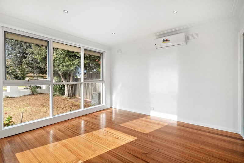 Photo - 1/5 Balmain Court, Lalor VIC 3075 - Image 5