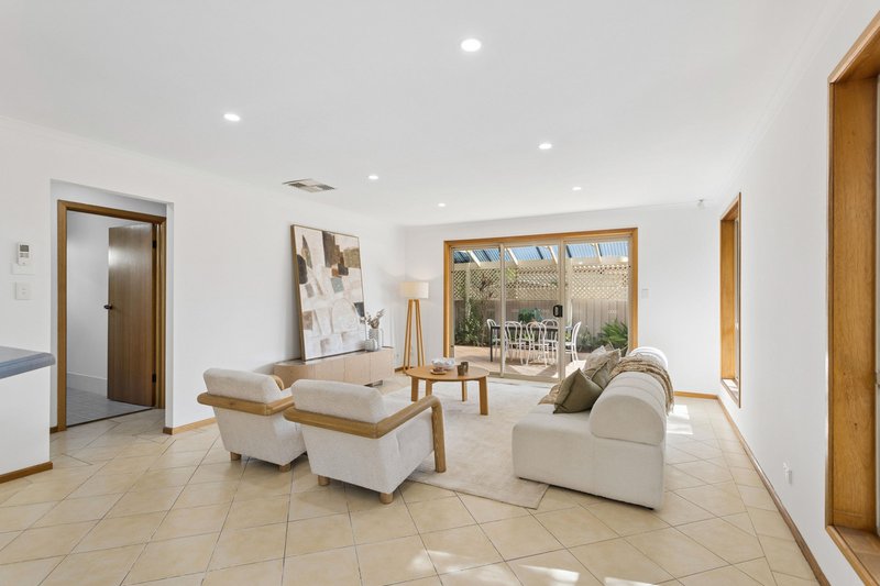 Photo - 15 Balmain Drive, Northgate SA 5085 - Image 6