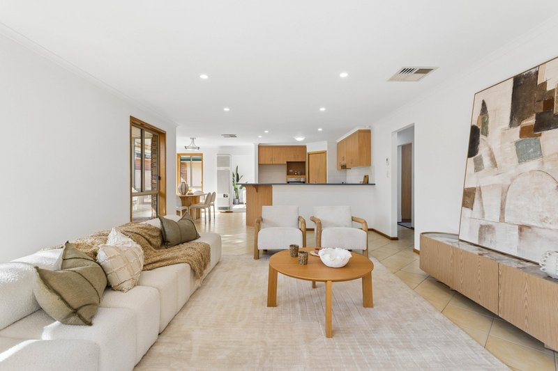Photo - 15 Balmain Drive, Northgate SA 5085 - Image 9
