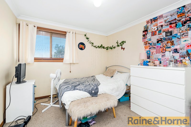 Photo - 15 Balmain Road, Mcgraths Hill NSW 2756 - Image 3