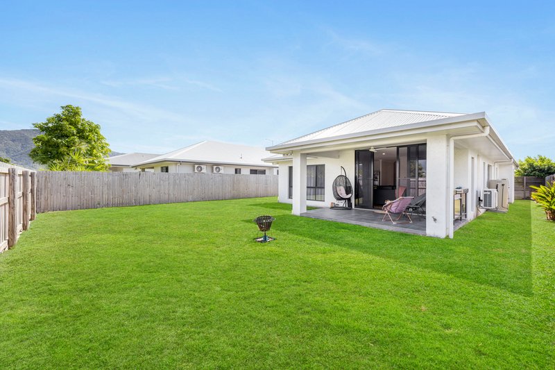 Photo - 15 Bamford Close, Smithfield QLD 4878 - Image 13