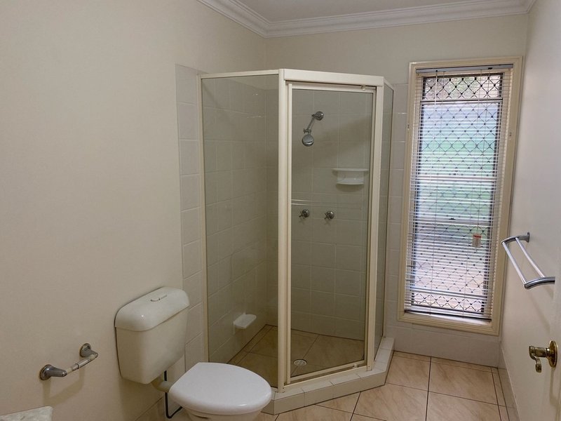 Photo - 15 Banksia Pl , Bridgeman Downs QLD 4035 - Image 9