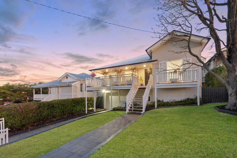 Photo - 15 Barlow Street, Clayfield QLD 4011 - Image 2