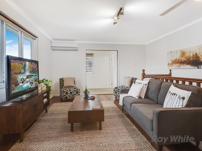 Photo - 15 Barrabui Street, Bracken Ridge QLD 4017 - Image 3