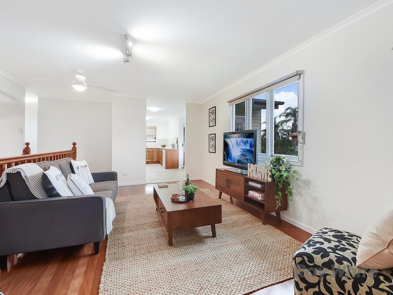 Photo - 15 Barrabui Street, Bracken Ridge QLD 4017 - Image 4