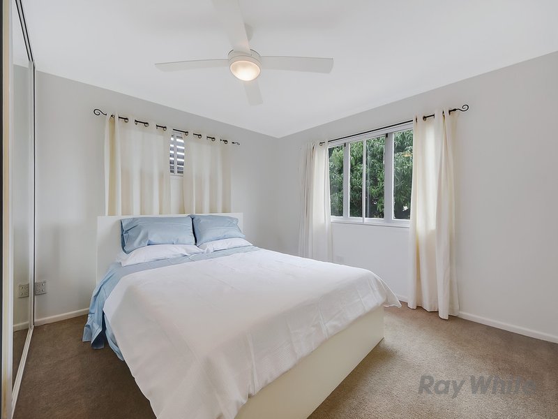 Photo - 15 Barrabui Street, Bracken Ridge QLD 4017 - Image 8