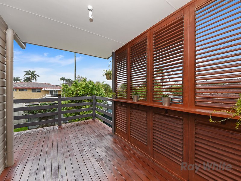 Photo - 15 Barrabui Street, Bracken Ridge QLD 4017 - Image 11