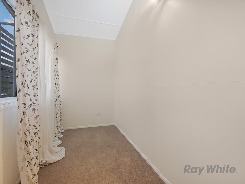 Photo - 15 Barrabui Street, Bracken Ridge QLD 4017 - Image 17