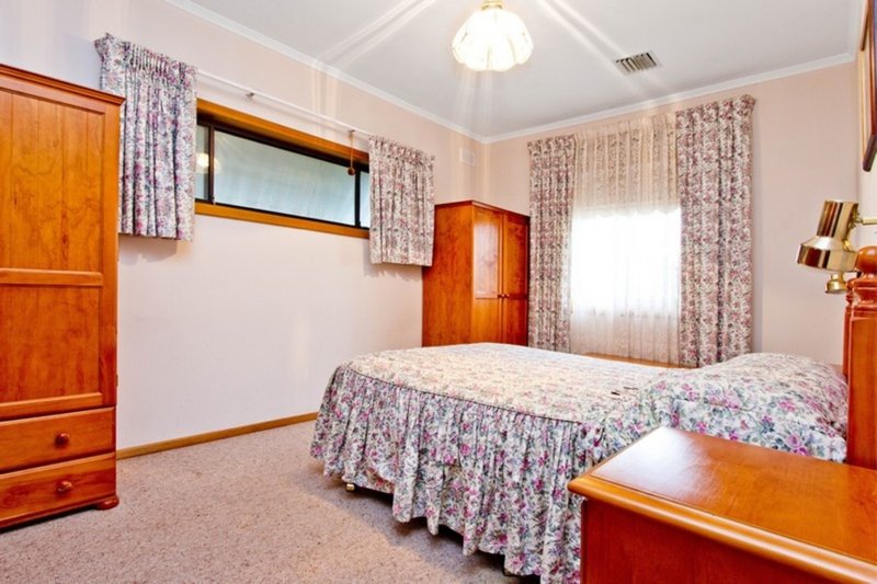 Photo - 15 Barrow Crescent, Lockleys SA 5032 - Image 8