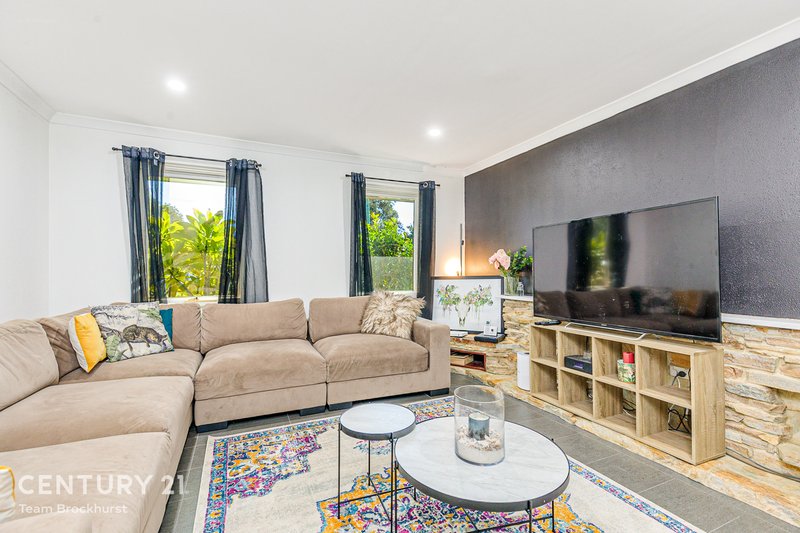 Photo - 15 Baryna Street, Armadale WA 6112 - Image 6