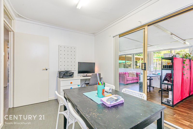 Photo - 15 Baryna Street, Armadale WA 6112 - Image 15