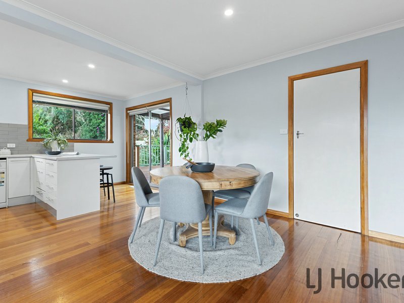 Photo - 15 Basin Court, The Basin VIC 3154 - Image 4