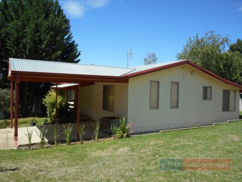 15 Batlow Avenue, Batlow NSW 2730